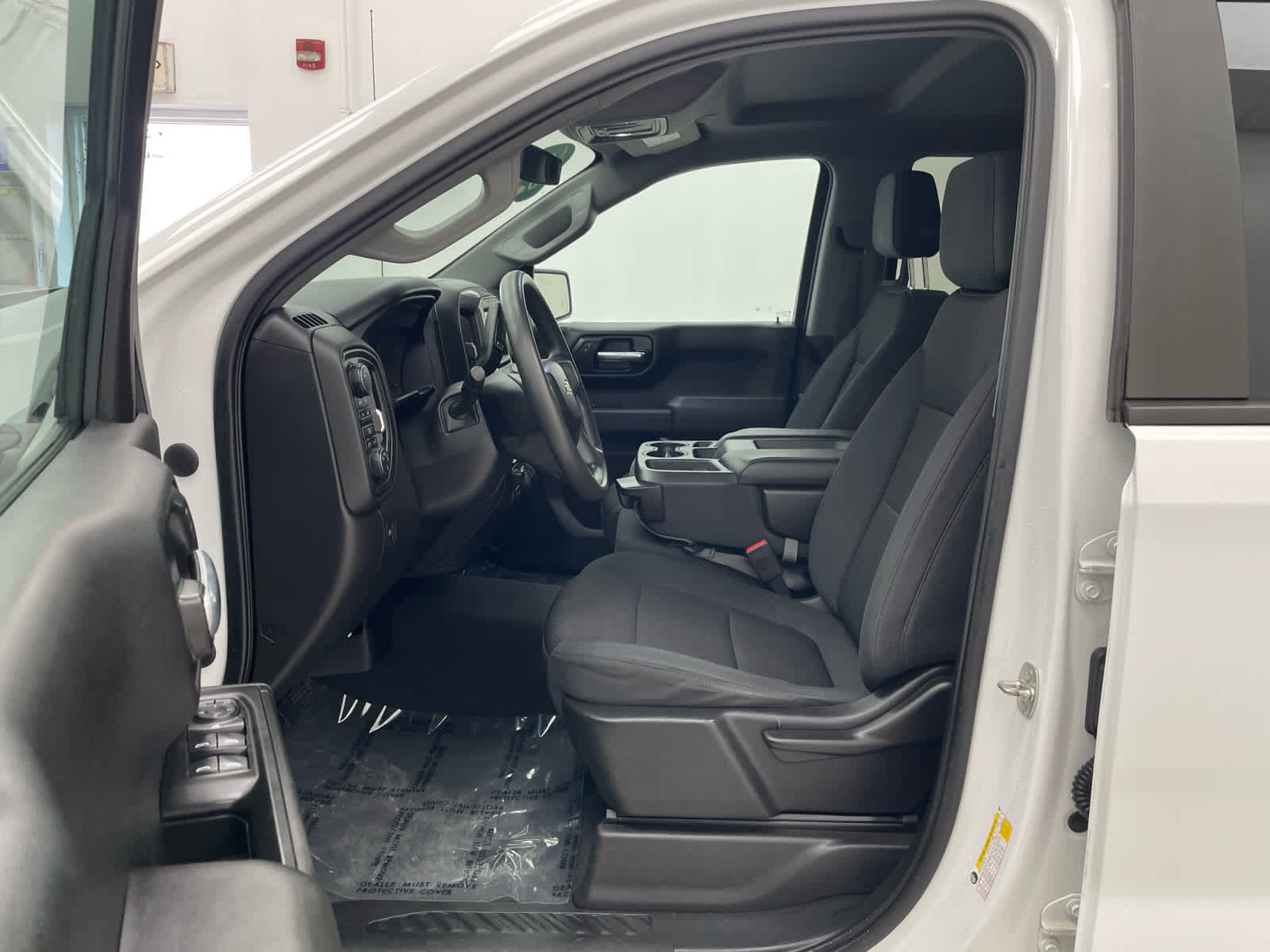 Used 2020 Chevrolet Silverado 1500 Custom w/ Custom Value Package AWD/4WD image 7