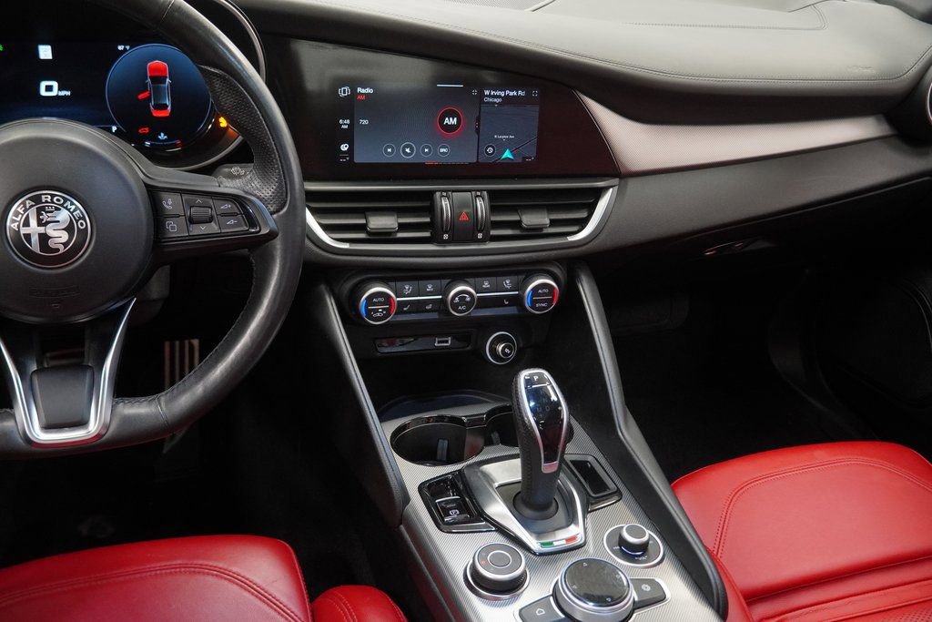 Used 2024 Alfa Romeo Giulia Veloce image 23