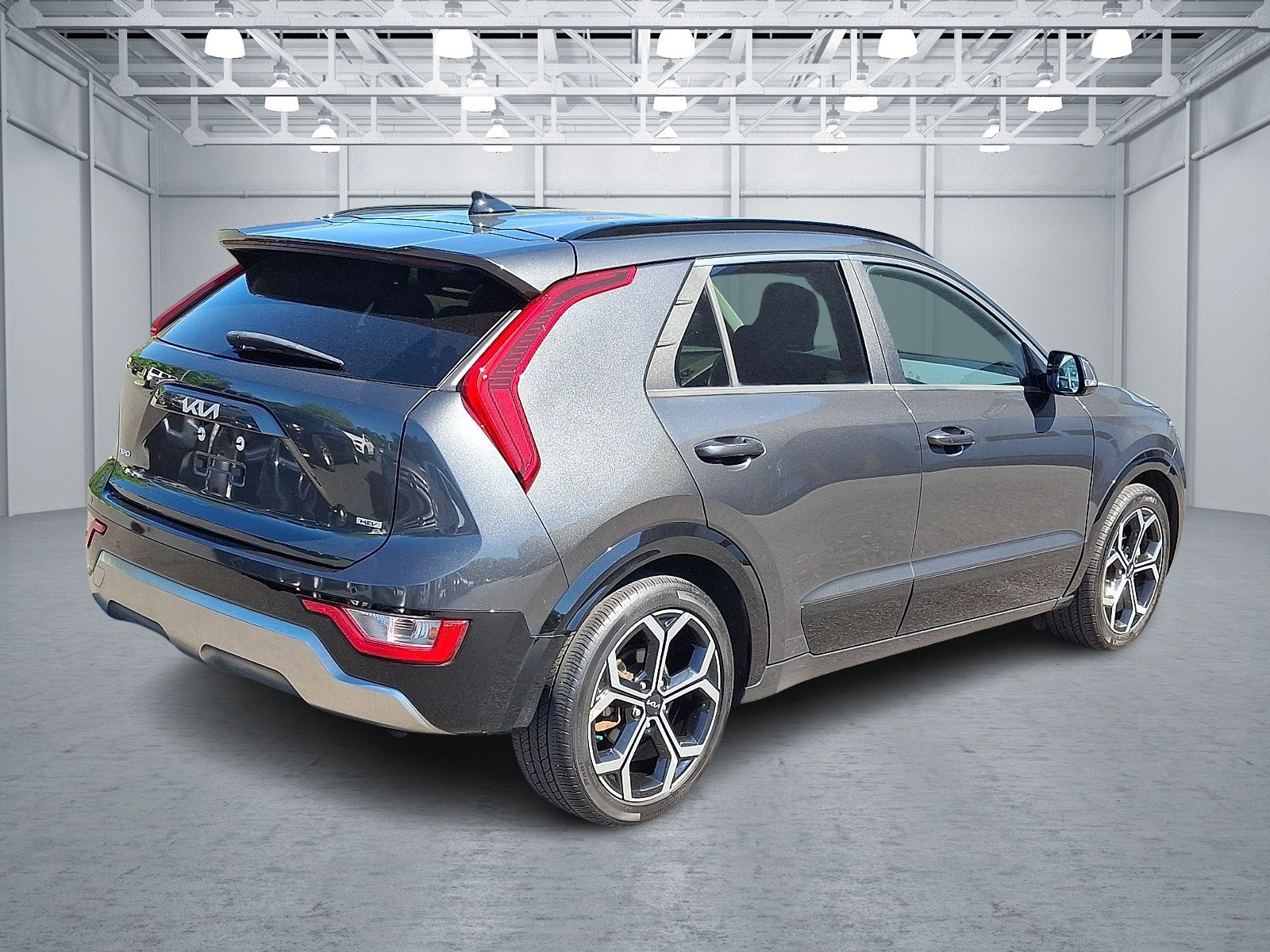 Used 2023 Kia Niro EX Touring FWD image 6