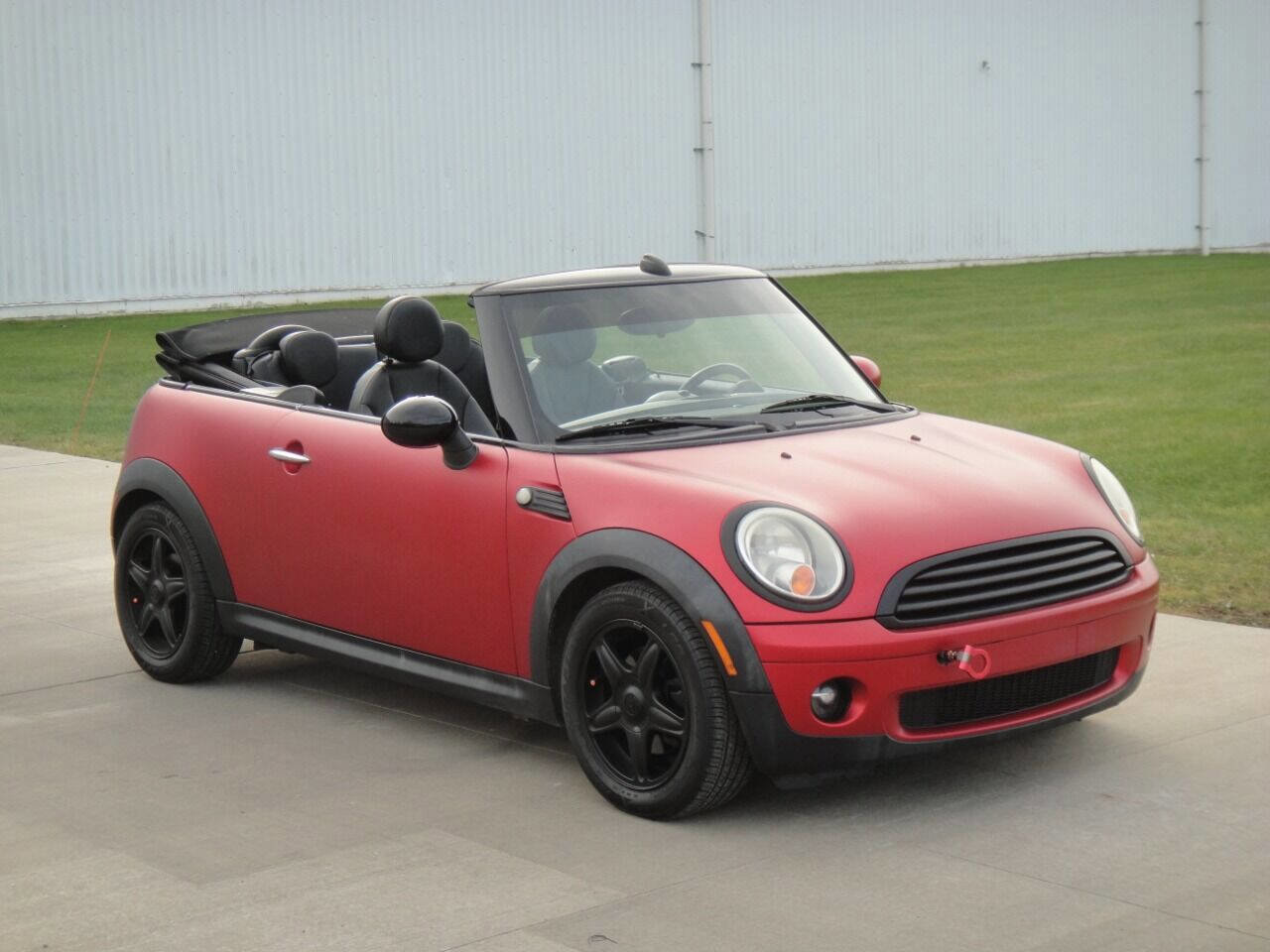 Used 2010 MINI Cooper Convertible image 4