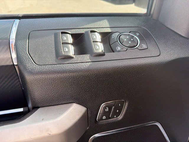 Used 2019 Ford F150 Lariat w/ Equipment Group 502A Luxury AWD/4WD image 12