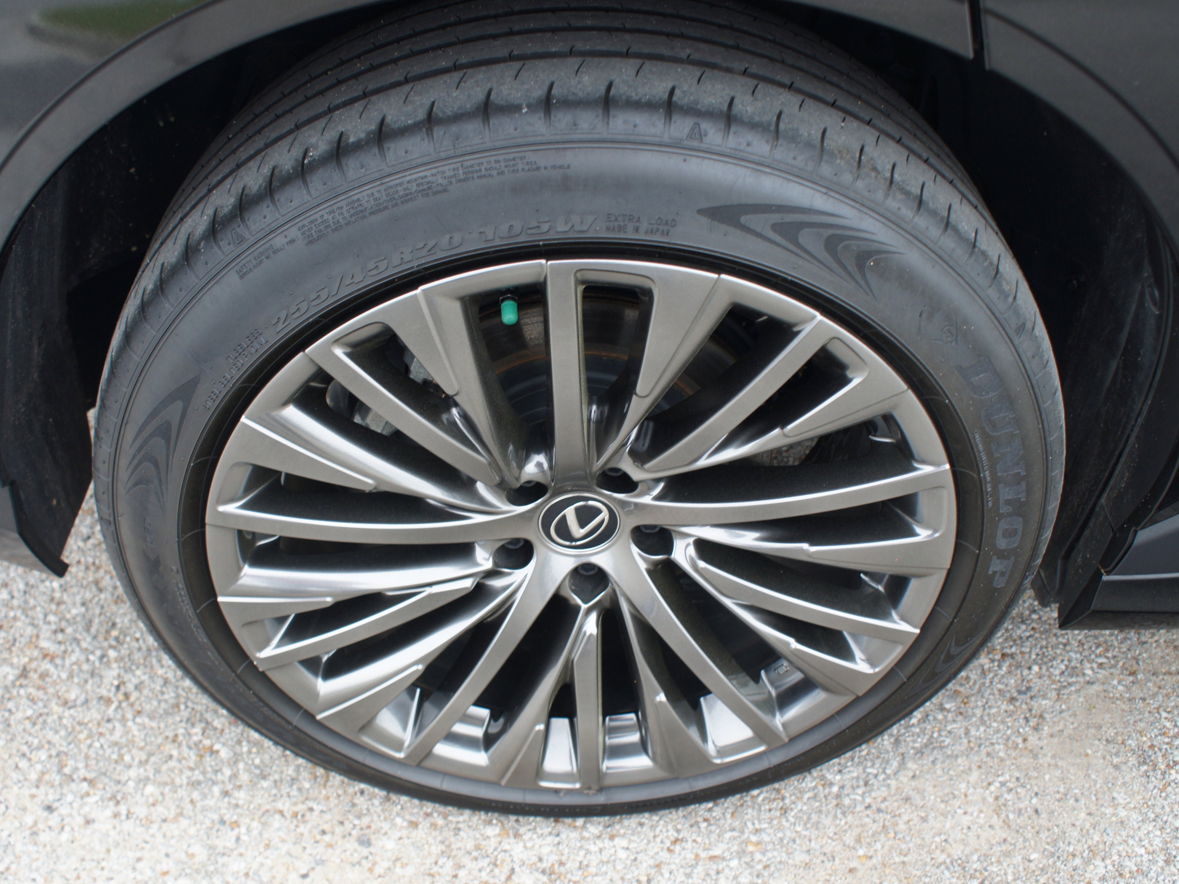 Used 2023 Lexus RZ 450e Premium AWD/4WD image 25