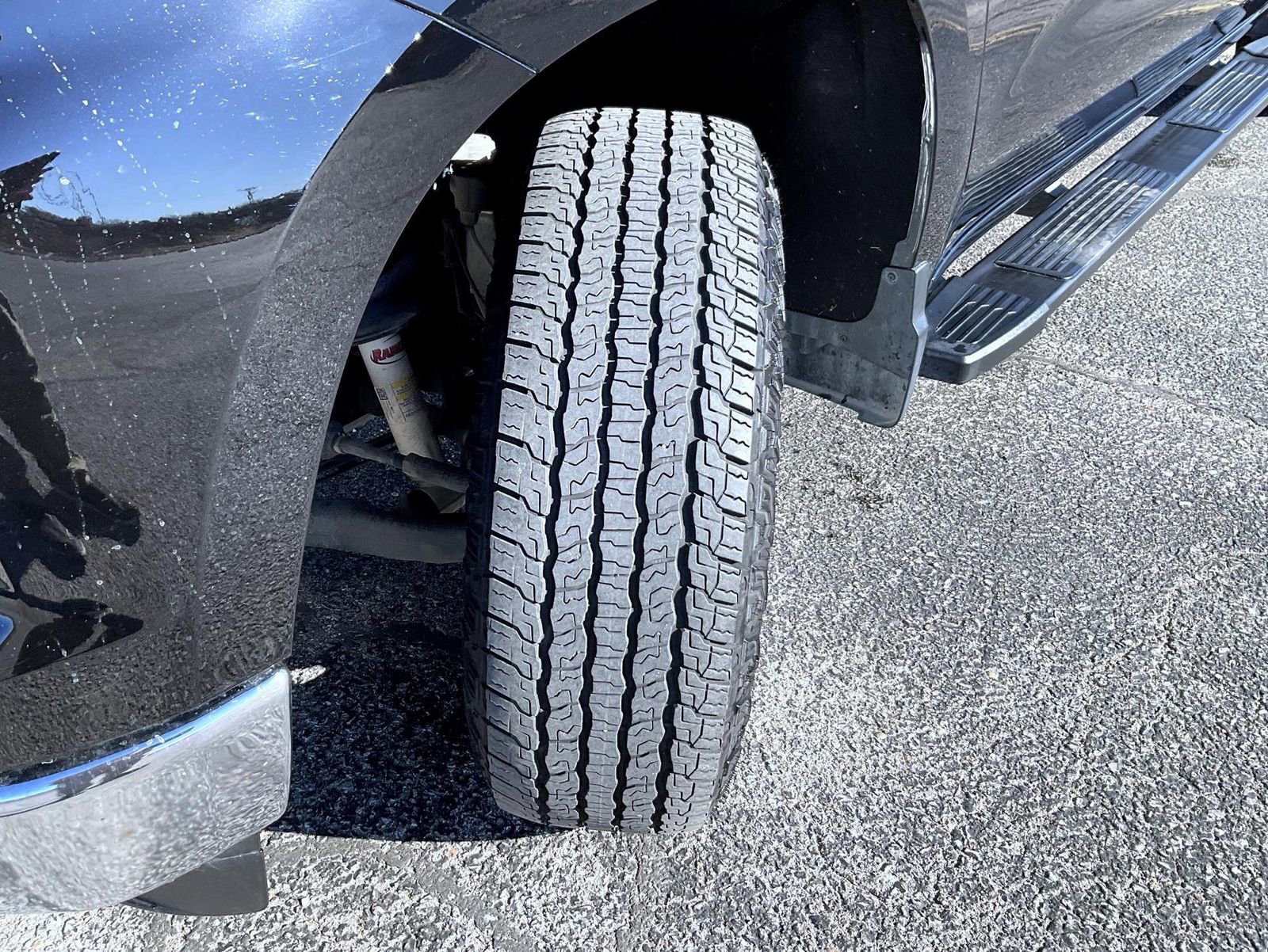 Certified 2023 Chevrolet Silverado 1500 LT w/ Z71 Off-Road Package image 24