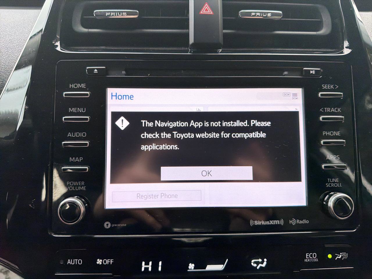 Used 2021 Toyota Prius Prime LE w/ Carpet Mat Package (TMS) FWD image 24