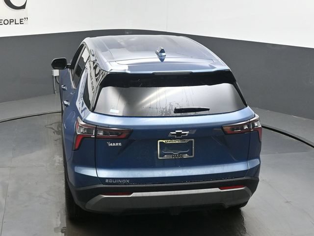 New 2026 Chevrolet Equinox LT w/ Convenience Package II FWD image 35
