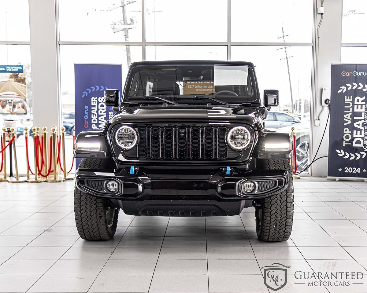 Used 2024 Jeep Wrangler High Altitude AWD/4WD image 2