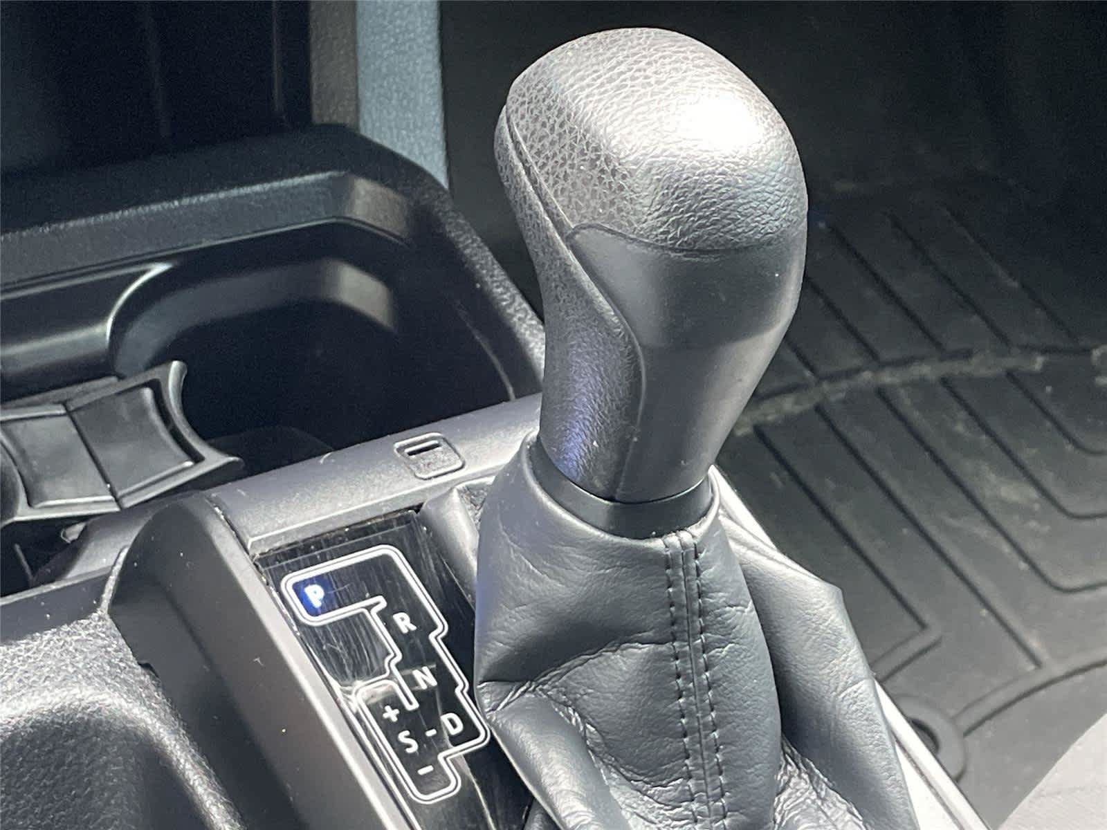 Used 2021 Toyota Tacoma SR AWD/4WD image 17