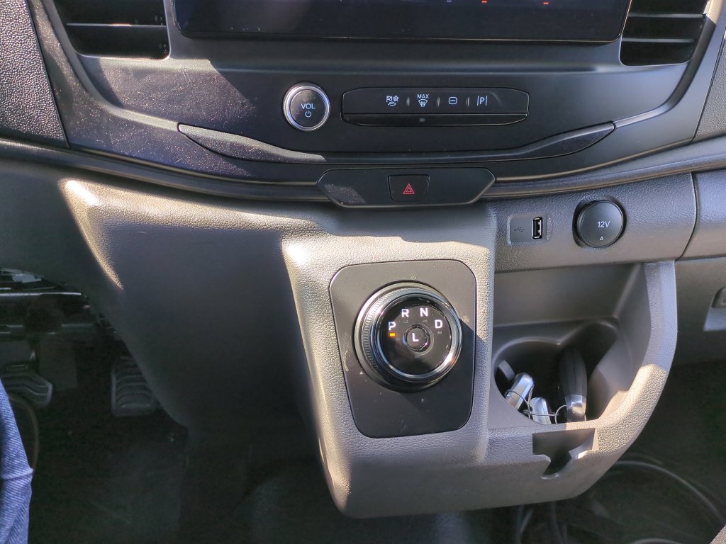 Used 2024 Ford E-Transit 148 High Roof Extended image 14