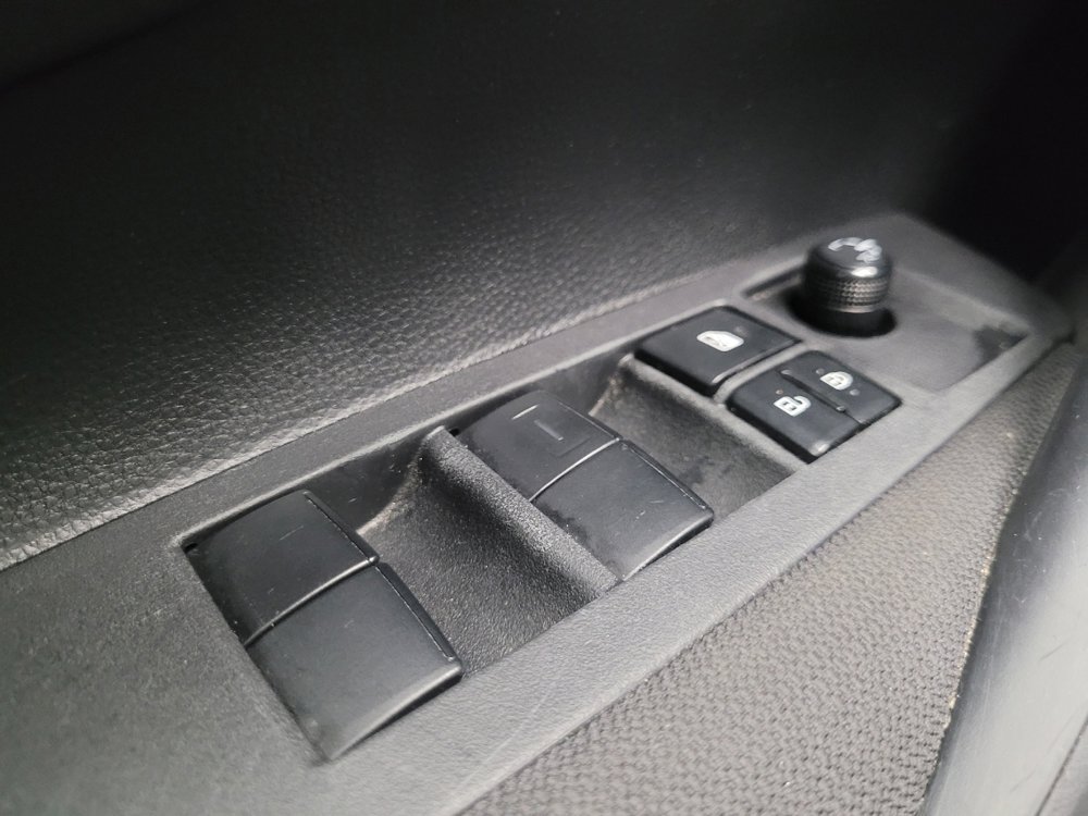 Used 2024 Toyota Corolla LE w/ LE Convenience Package FWD image 27