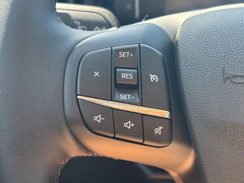 New 2026 Ford Maverick XLT w/ XLT Luxury Package FWD image 18