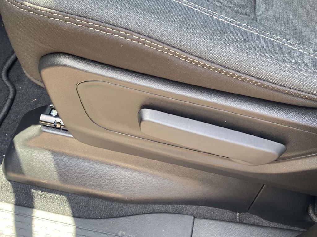 New 2026 RAM 1500 Express AWD/4WD image 44