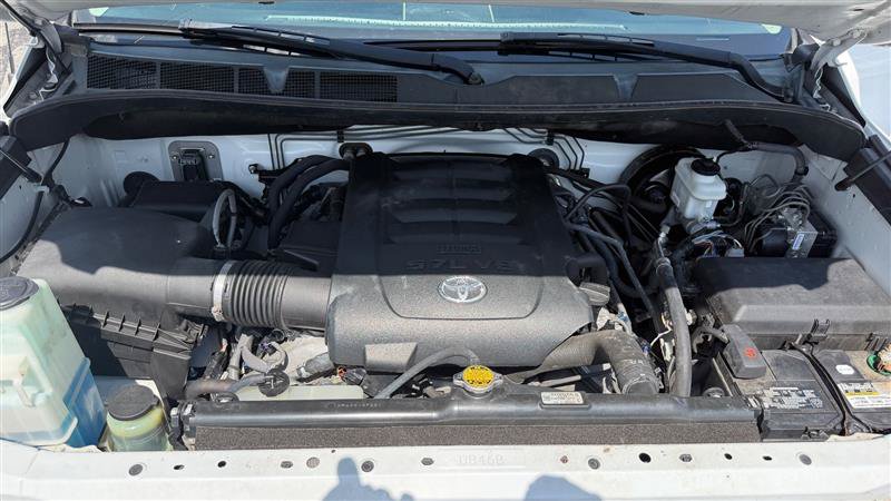 Used 2015 Toyota Tundra Limited w/ Limited Premium Package AWD/4WD image 45