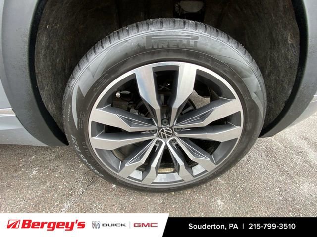 Used 2023 Volkswagen Atlas Cross Sport SEL Premium R-Line image 35