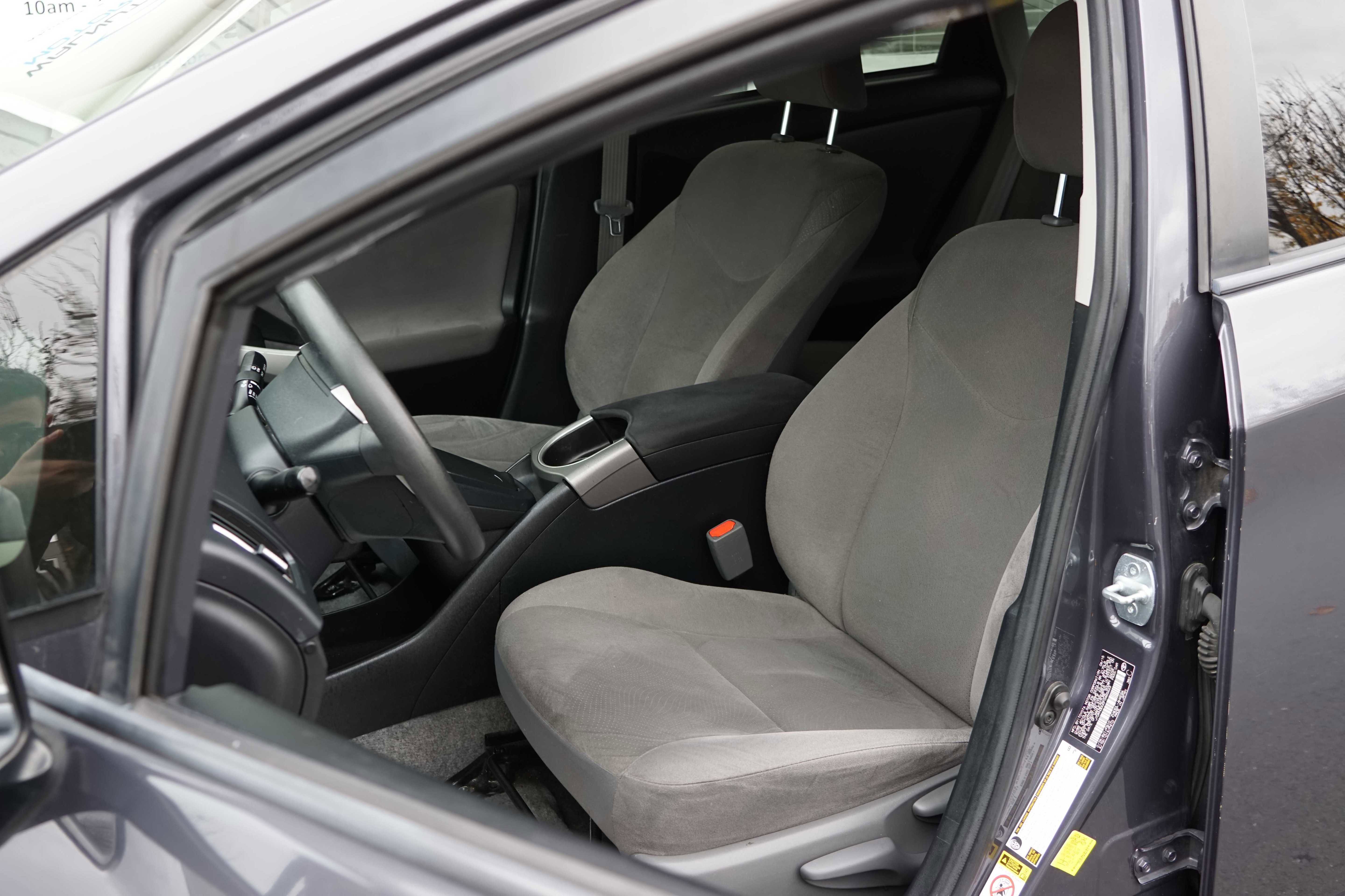 Used 2015 Toyota Prius Two image 39