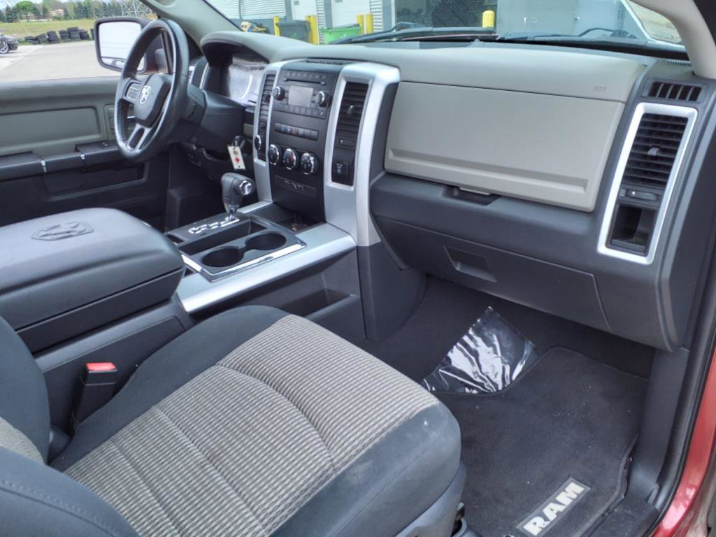 Used 2012 RAM 1500 Classic SLT w/ Luxury Group image 13