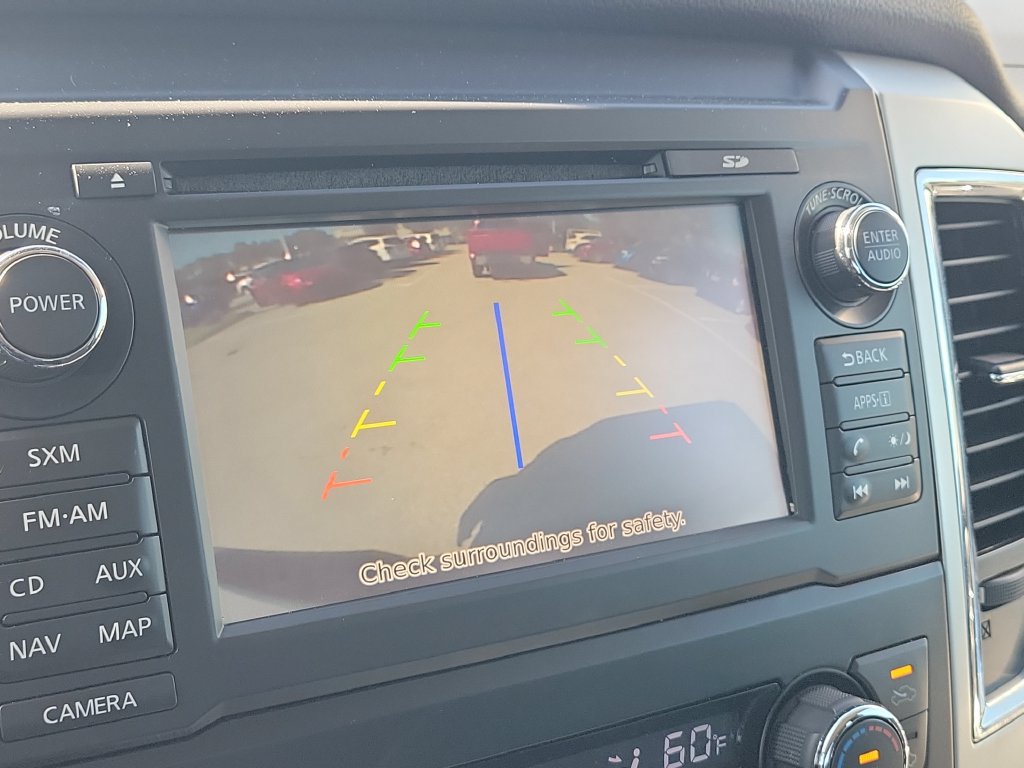 Used 2018 Nissan Titan SV w/ SV Convenience Package RWD image 16