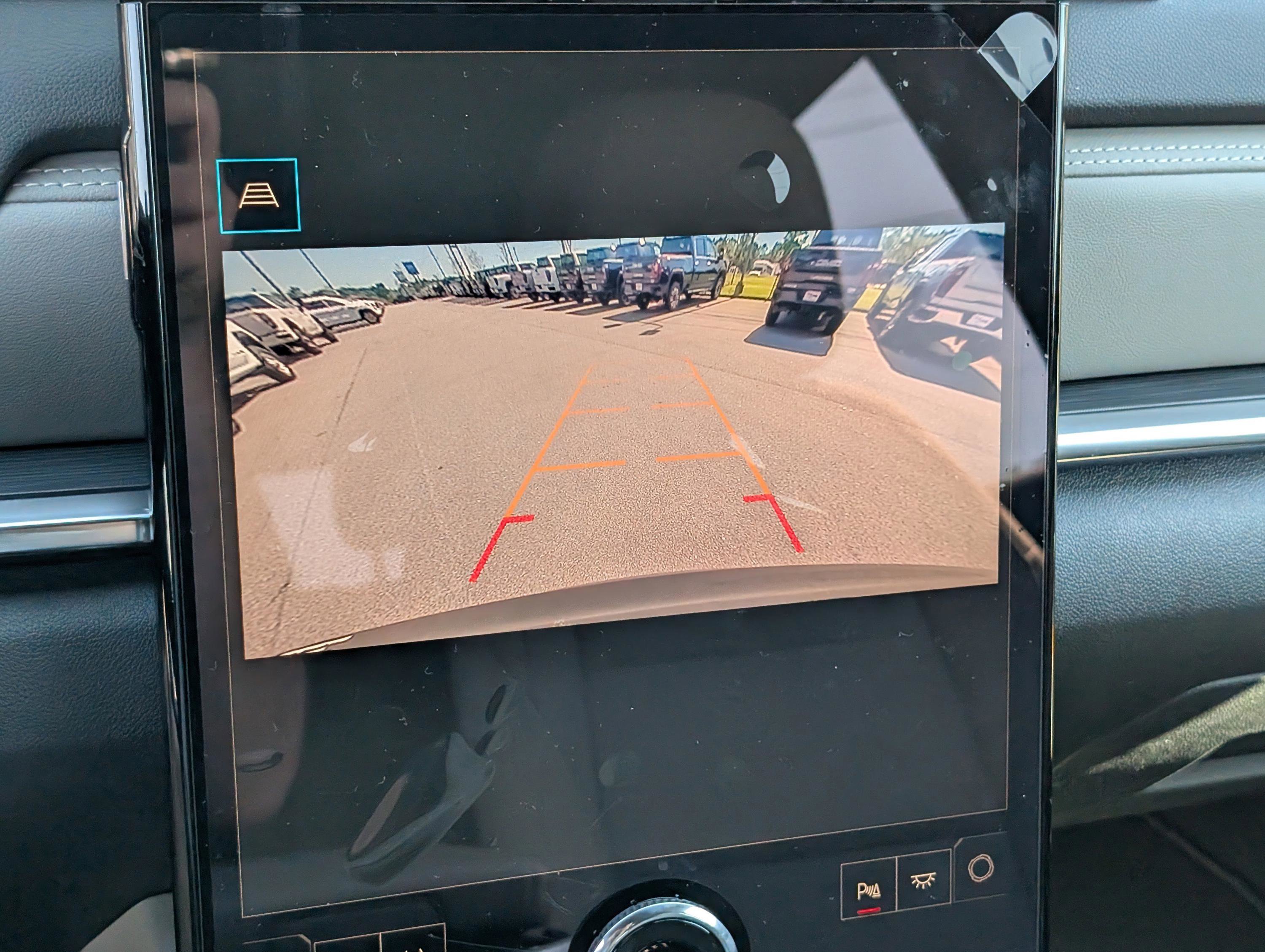 Used 2026 GMC Terrain Elevation image 24