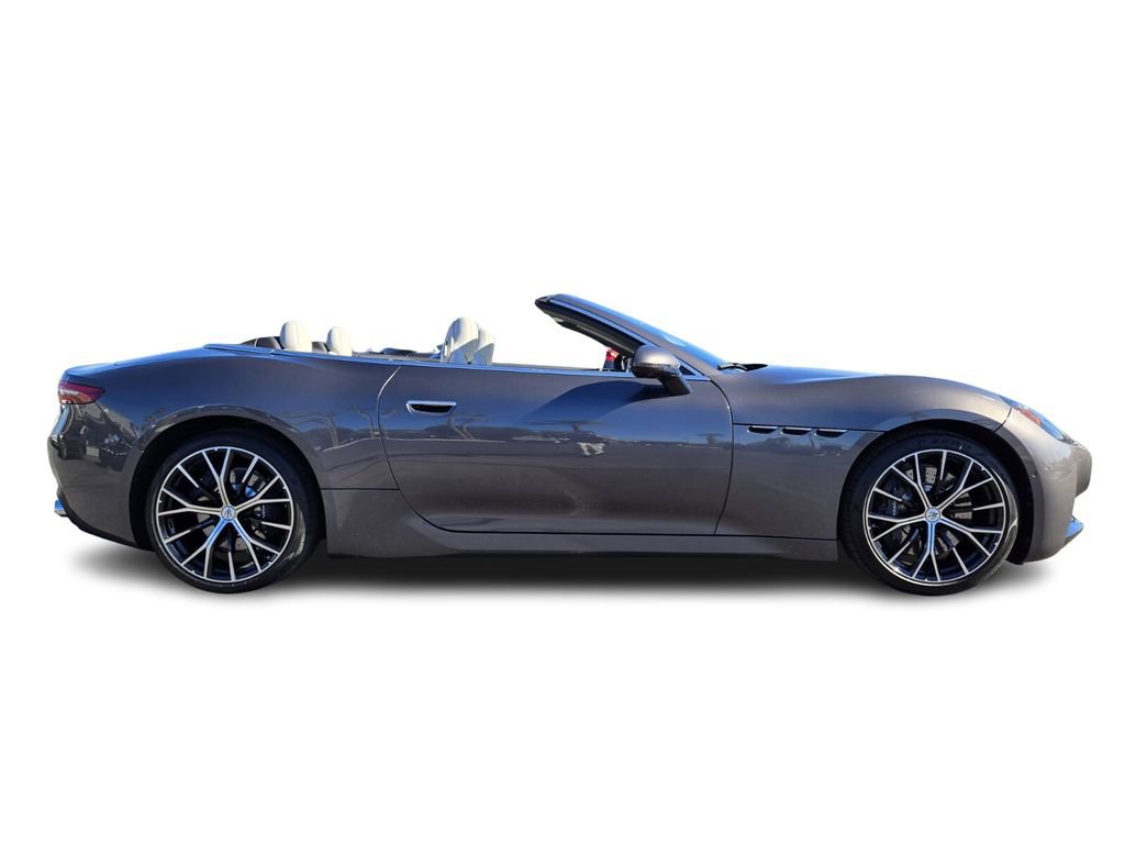 New 2026 Maserati GranCabrio Modena image 6
