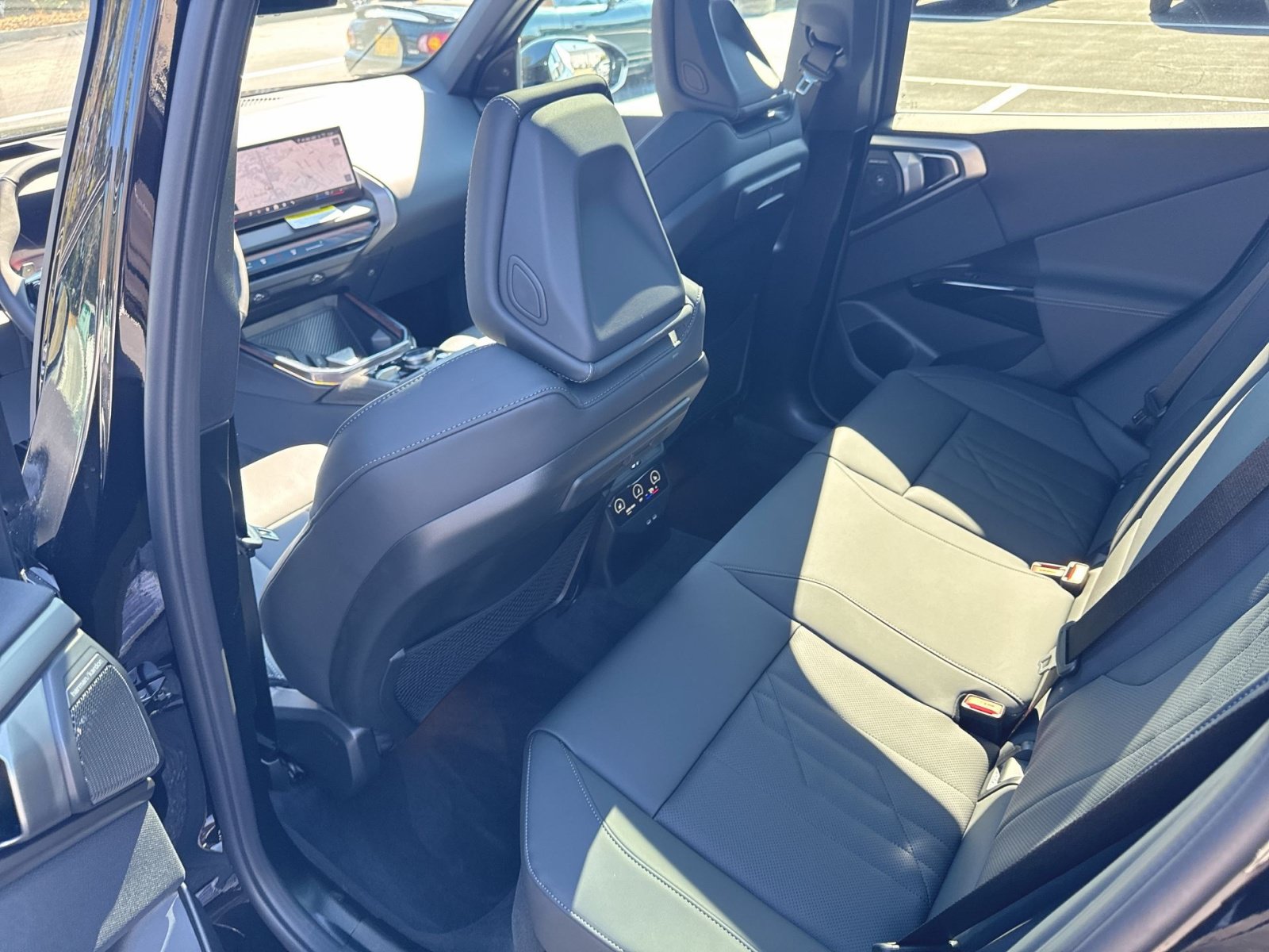 New 2026 BMW X3 xDrive30i w/ Premium Package AWD/4WD image 25