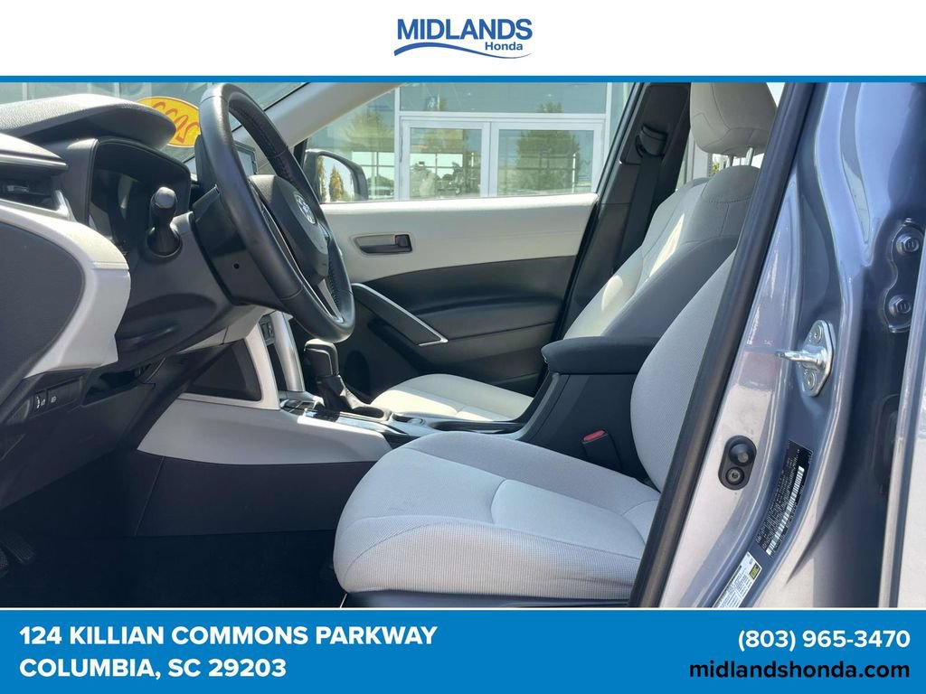 Used 2022 Toyota Corolla Cross LE FWD image 13