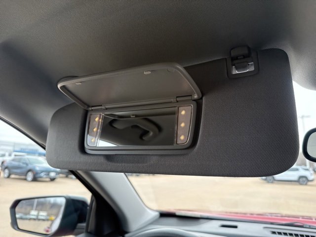 Used 2023 GMC Terrain SLE w/ Driver Convenience Package image 32