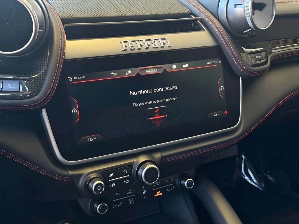 Used 2018 Ferrari GTC4Lusso T image 20