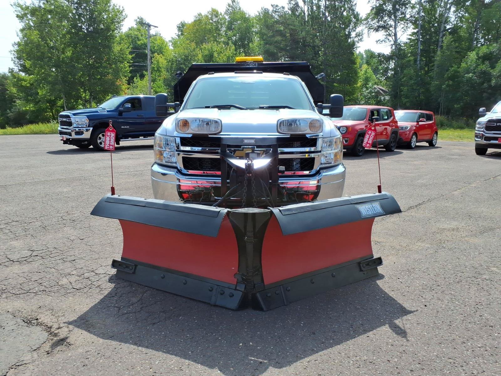 Used 2012 Chevrolet Silverado 3500 W/T w/ Snow Plow Prep Package AWD/4WD image 9