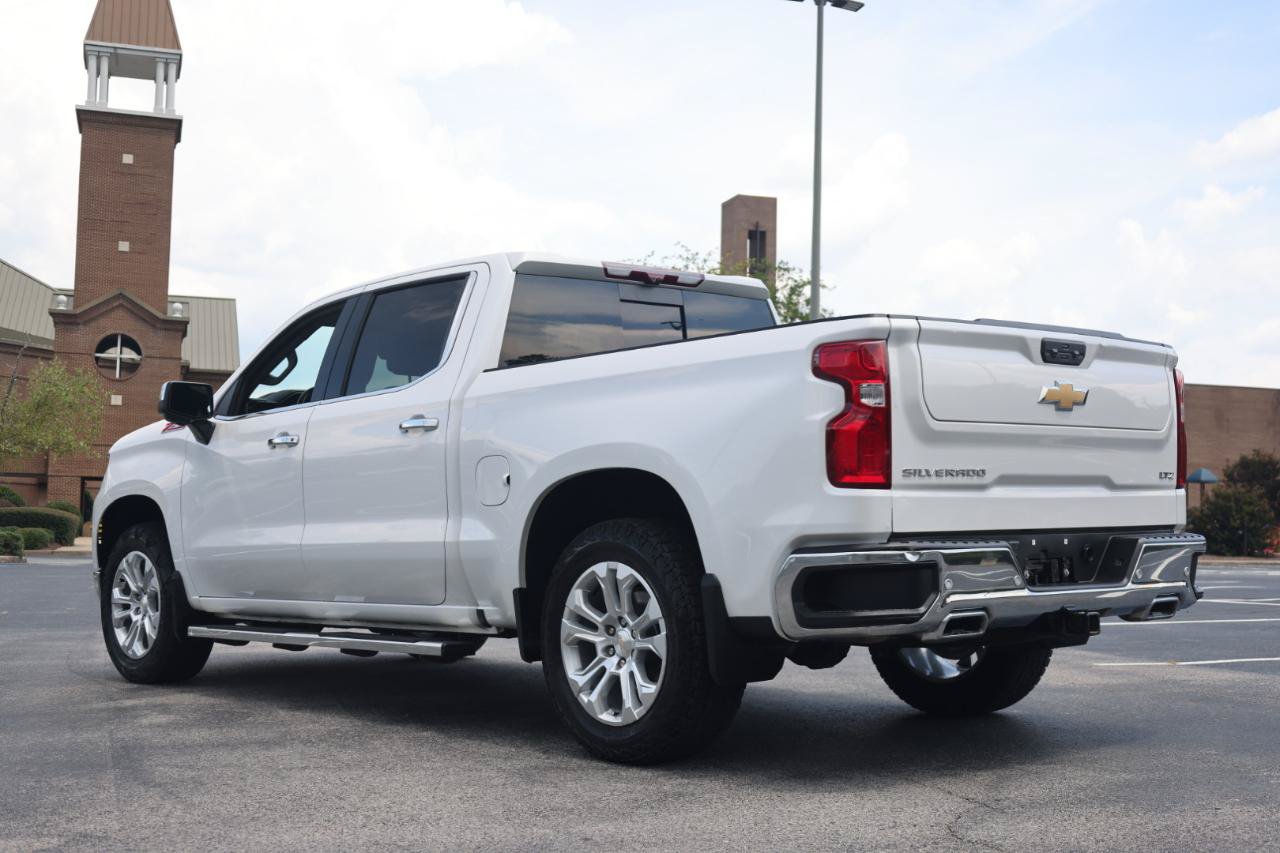 Used 2024 Chevrolet Silverado 1500 LTZ w/ LTZ Premium Package AWD/4WD image 3
