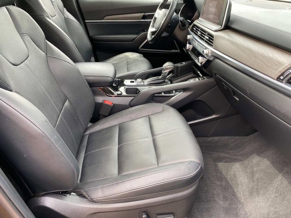 Used 2022 Kia Telluride EX w/ EX Premium Package image 24