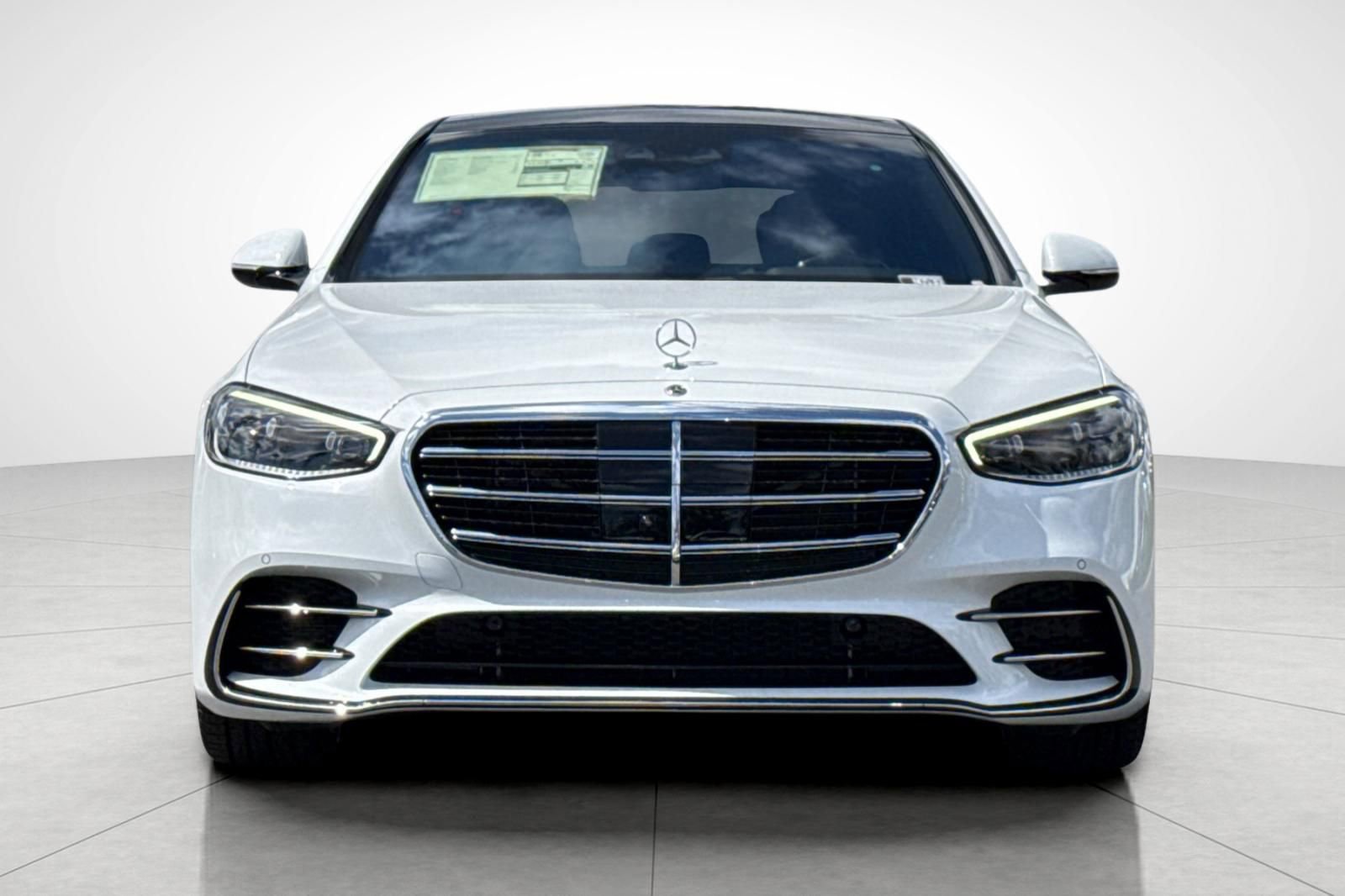 New 2025 Mercedes-Benz S 580 4MATIC Sedan image 9