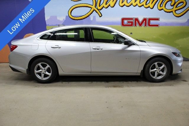 Used 2016 Chevrolet Malibu LS FWD image 1
