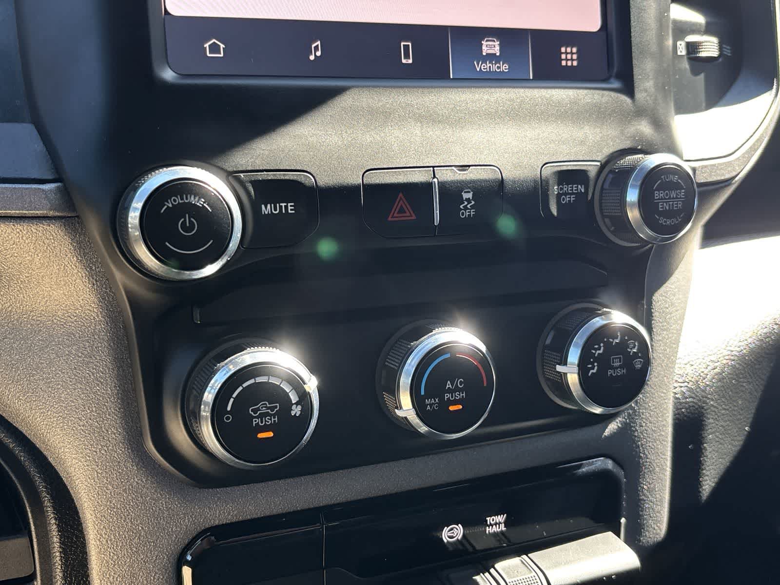 Certified 2024 RAM 3500 Tradesman AWD/4WD image 22