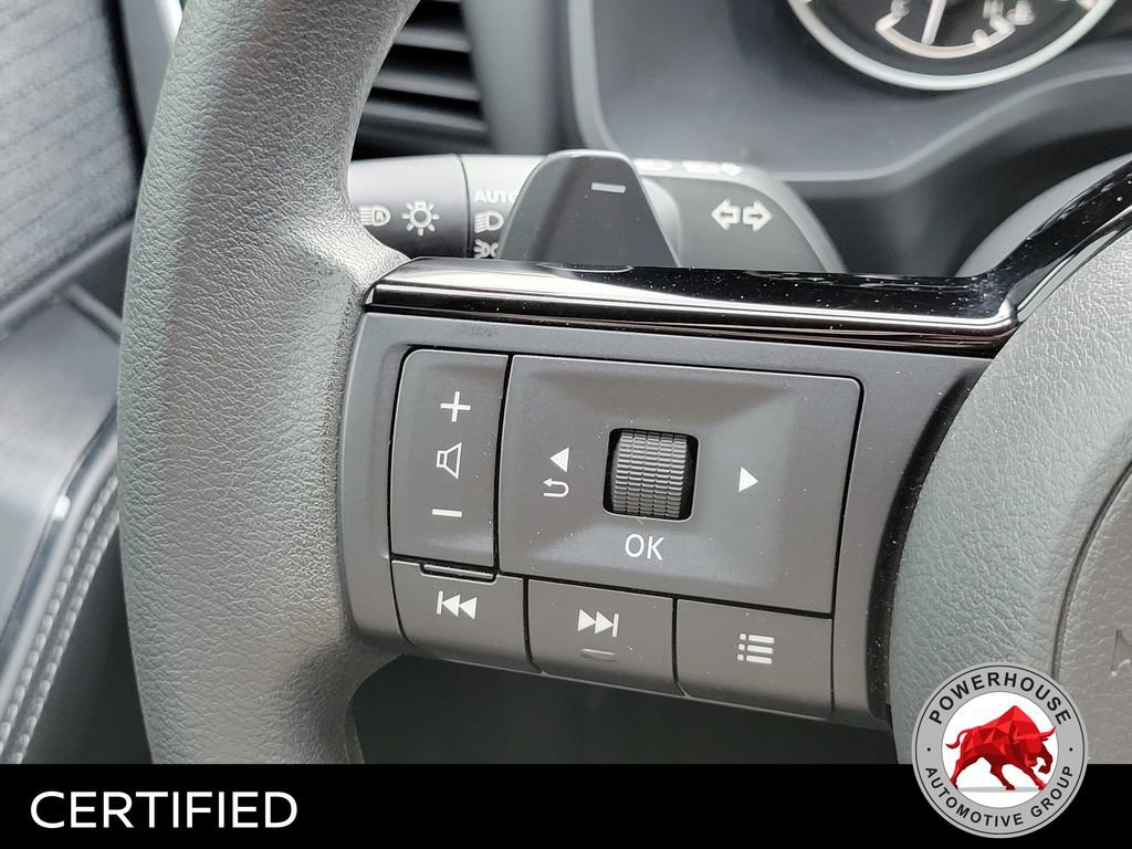 Used 2023 Nissan Rogue SV image 27