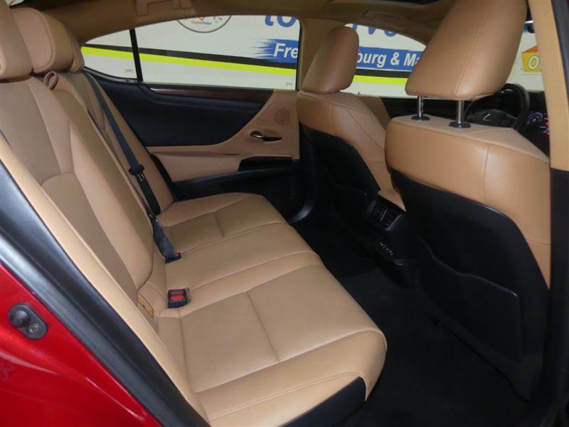 Used 2022 Lexus ES 300h w/ Premium Package image 20