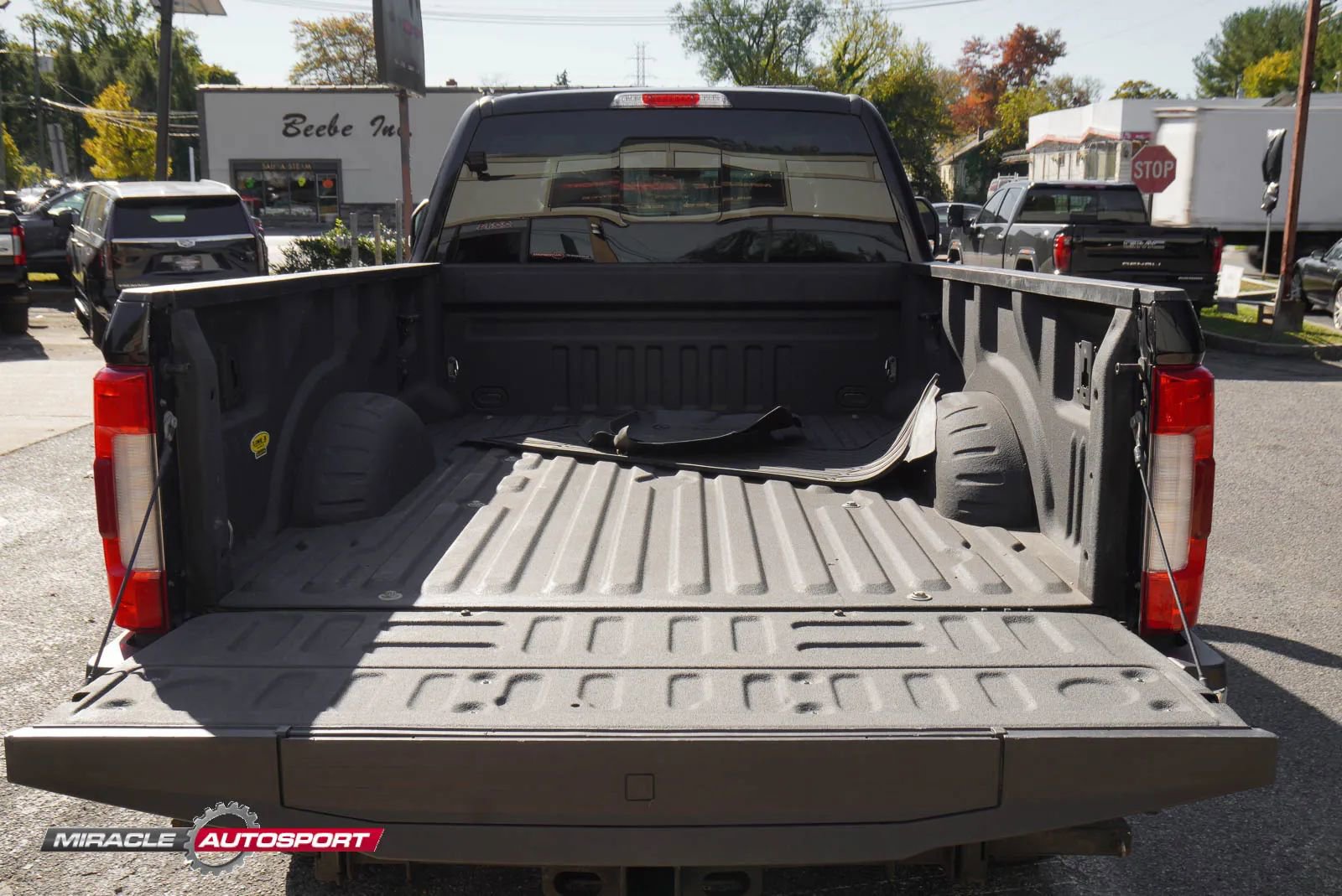 Used 2017 Ford F350 Lariat w/ Lariat Ultimate Package image 7