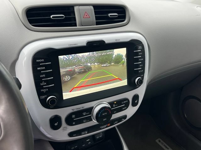 Used 2016 Kia Soul EV FWD image 18