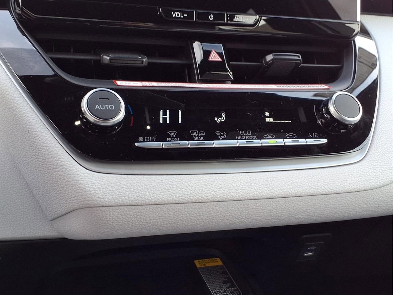 New 2026 Toyota Corolla SE FWD image 17