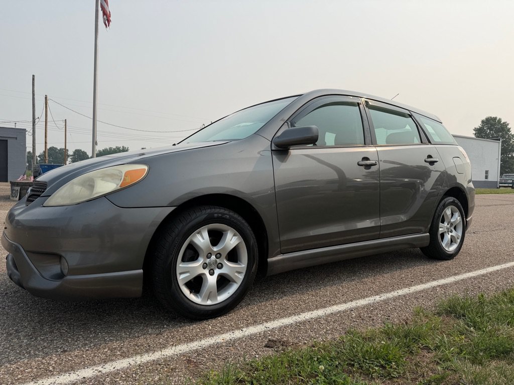 Used 2007 Toyota Matrix FWD image 3