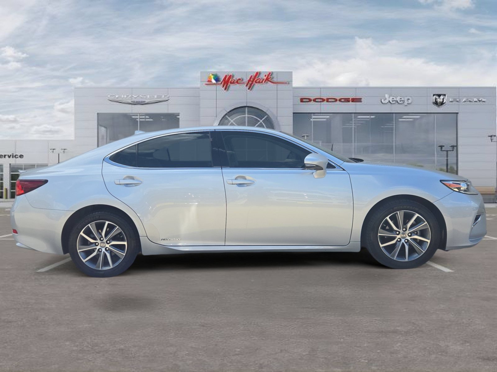 Used 2017 Lexus ES 300h FWD image 6