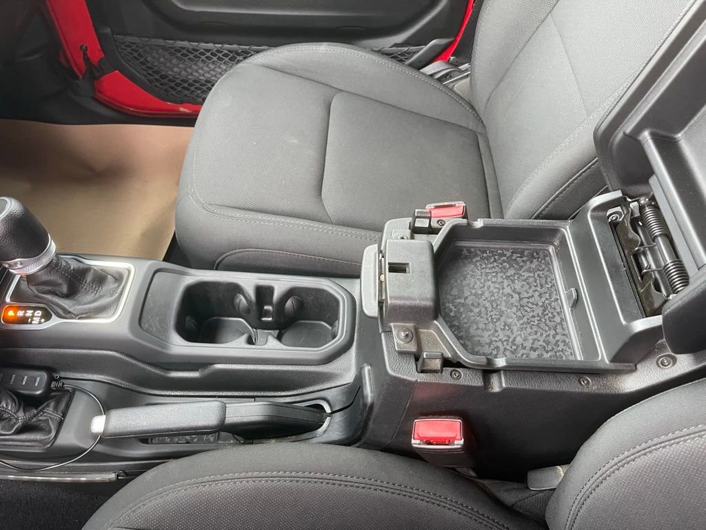 Used 2021 Jeep Gladiator Sport image 16