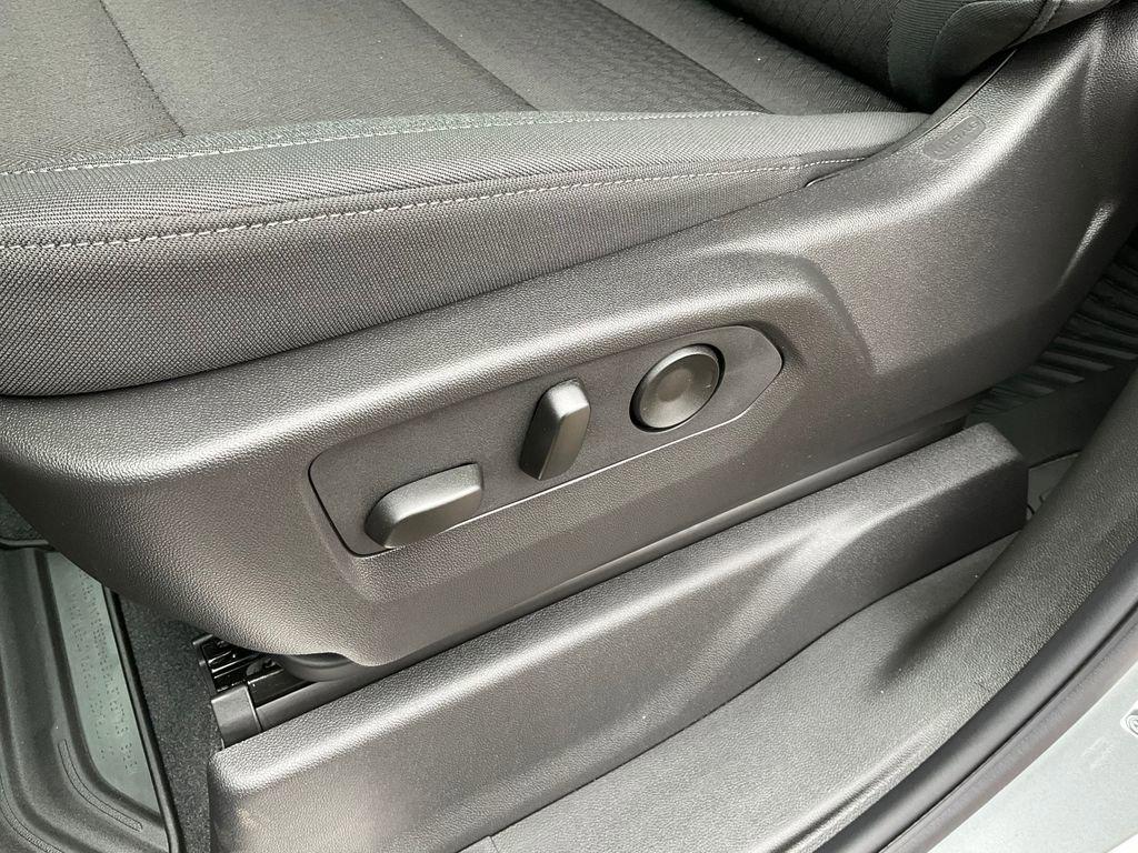 New 2025 Chevrolet Silverado 1500 LT w/ Z71 Off-Road Package image 17