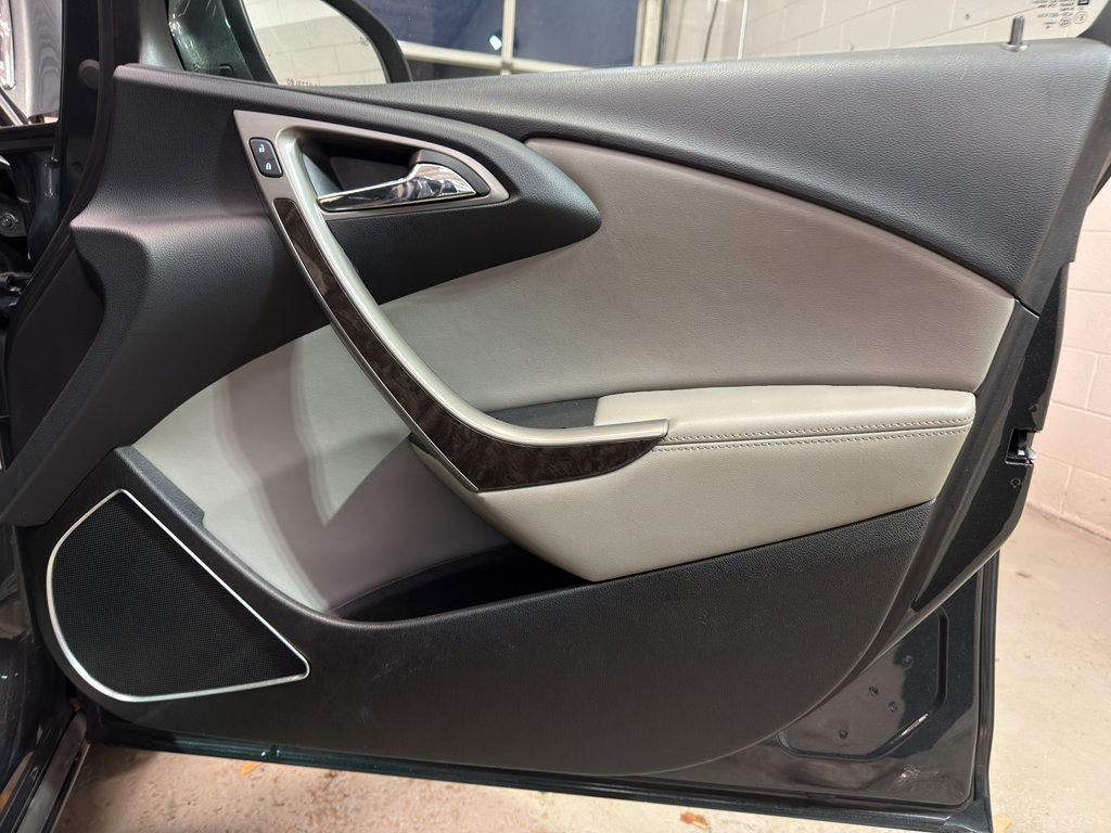 Used 2017 Buick Verano Sport Touring image 21