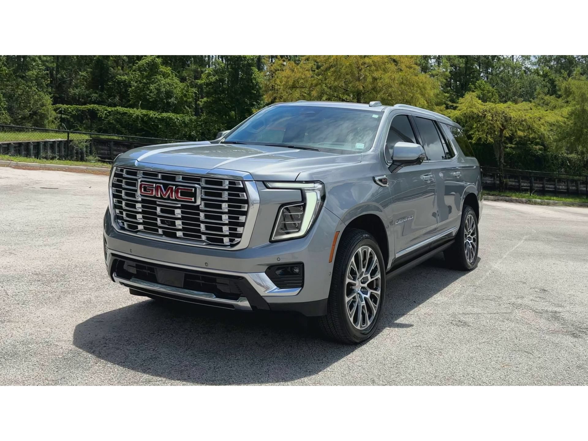 Certified 2026 GMC Yukon Denali w/ Sun & Power Step Package AWD/4WD image 4