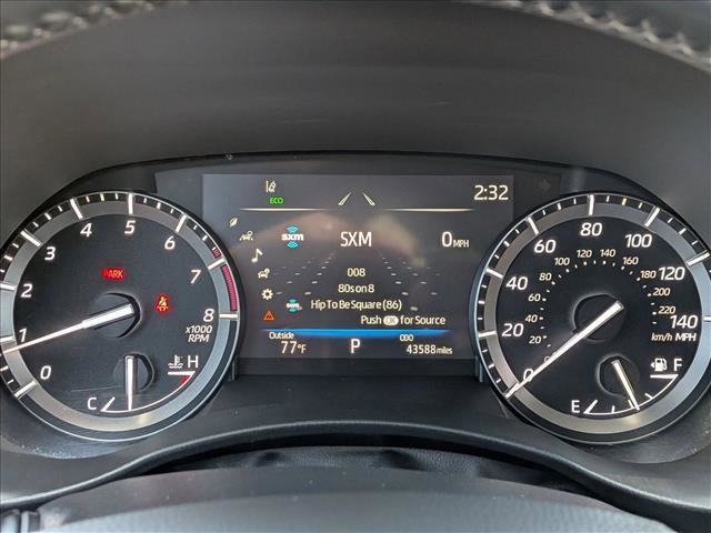 Used 2021 Toyota Highlander XSE FWD image 11