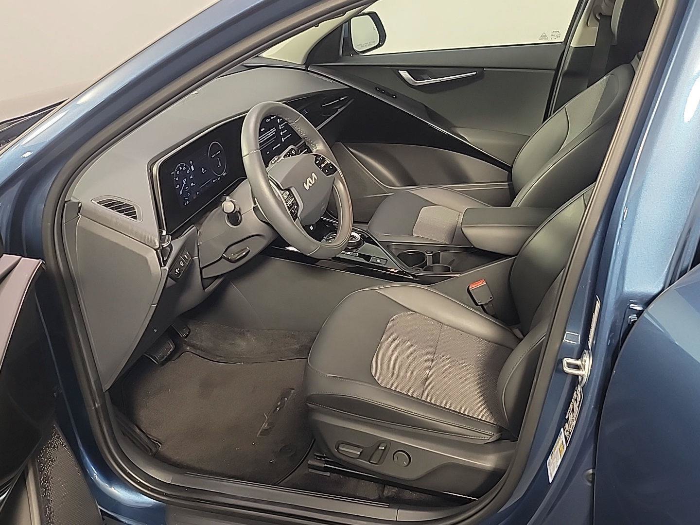 Used 2025 Kia Niro Wind w/ Wind Preserve Package FWD image 19