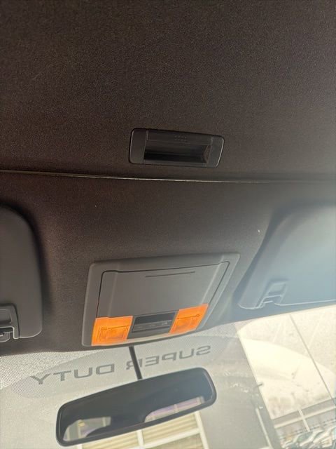 Used 2015 Ford F250 Lariat w/ Lariat Ultimate Package image 16