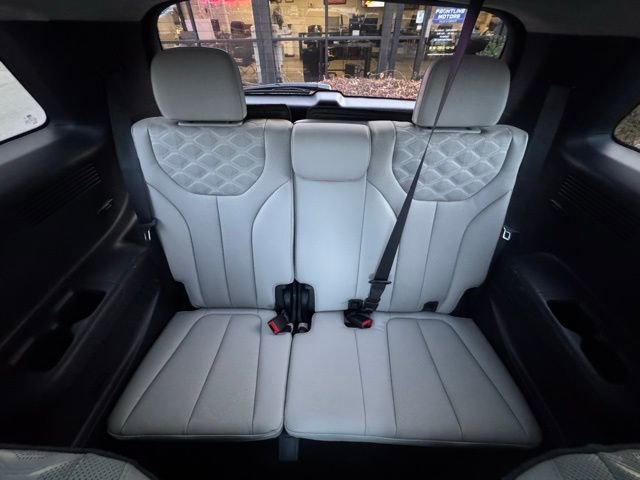 Used 2021 Hyundai Palisade Calligraphy w/ Cargo Package image 23