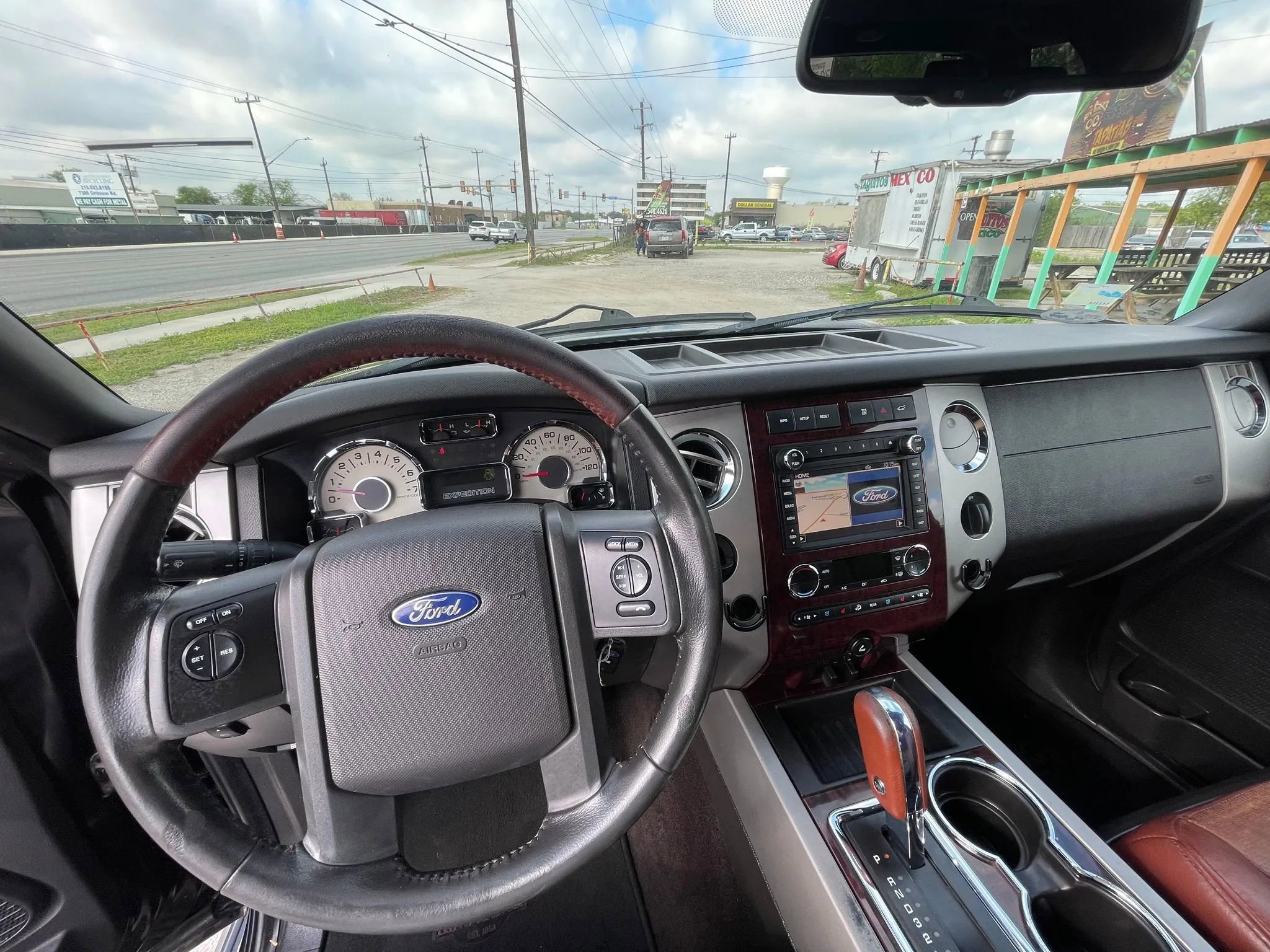 Used 2013 Ford Expedition EL King Ranch image 16