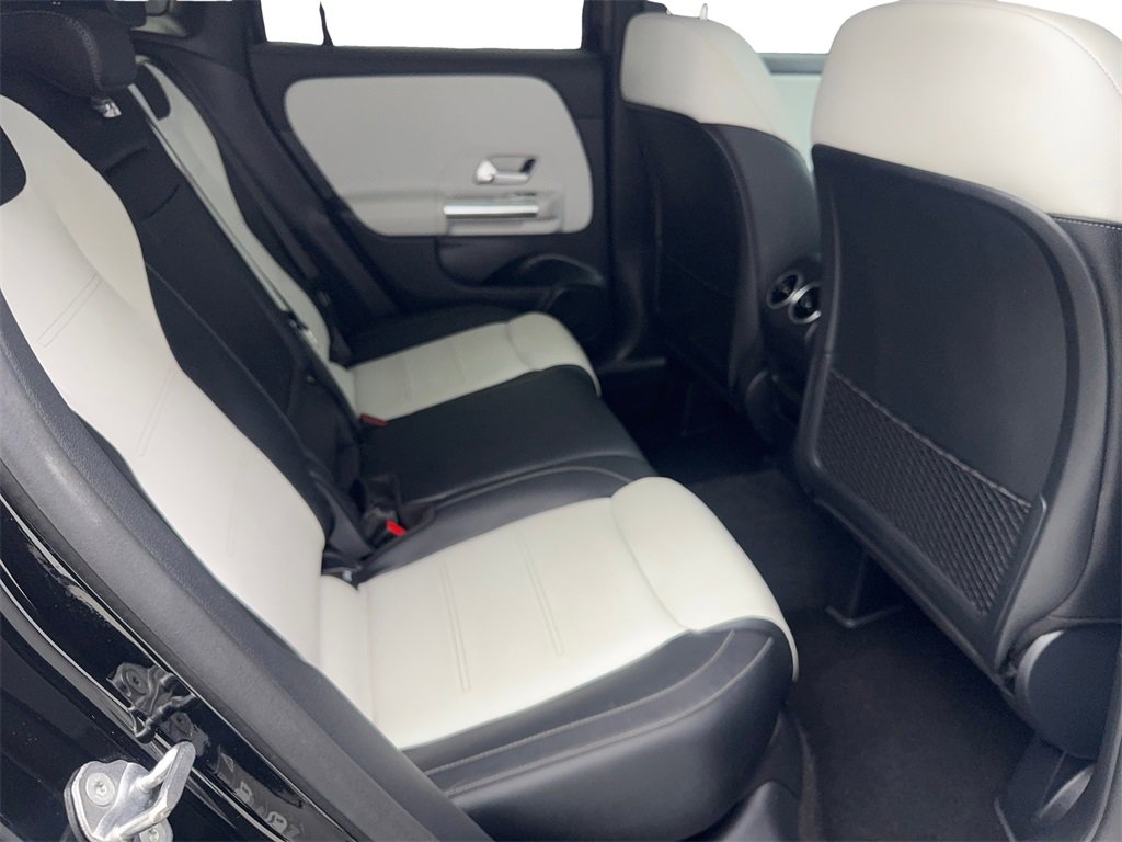 Used 2022 Mercedes-Benz GLA 35 AMG 4MATIC image 38