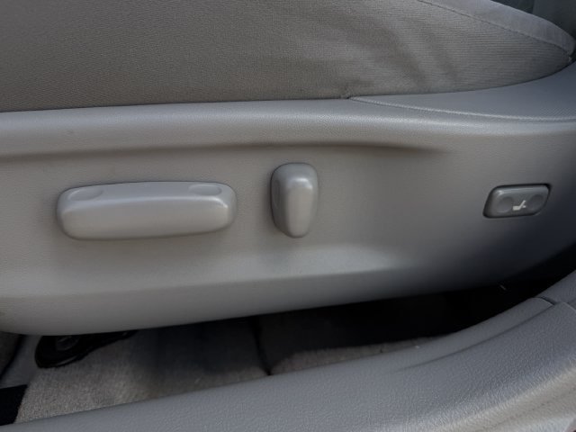 Used 2009 Toyota Camry LE FWD image 23